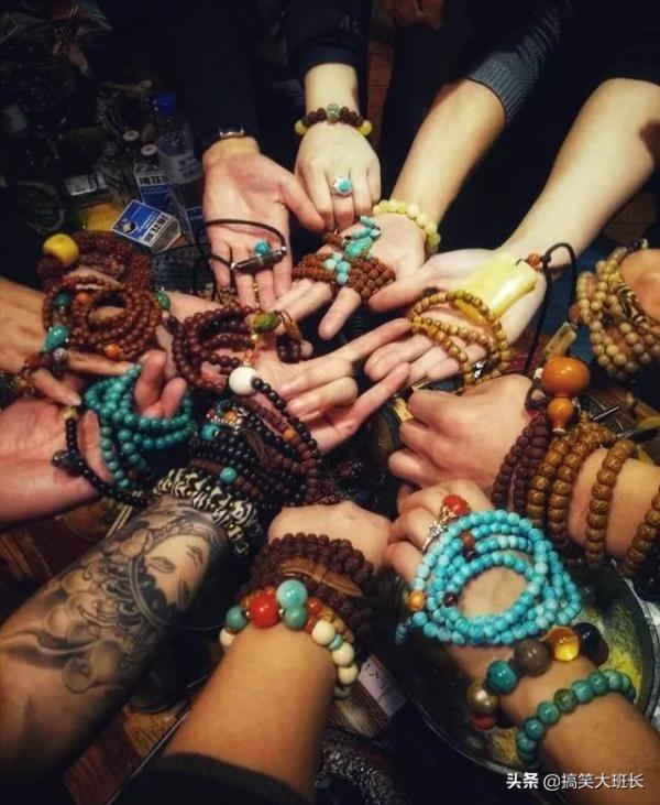 為啥就非說文玩毀三代，盤串窮一生，不就玩個串嗎？都這麼不待見