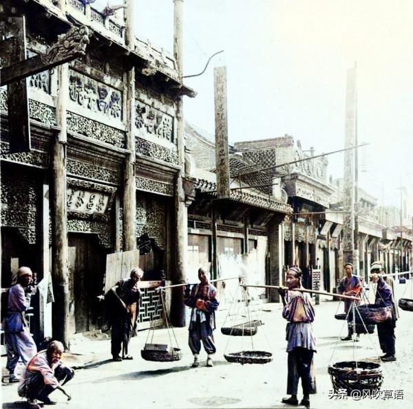 1902年北京舊影:119年前的北京街頭,混亂而繁華 1902年北京舊影:119年前的北京街頭,混亂而繁華