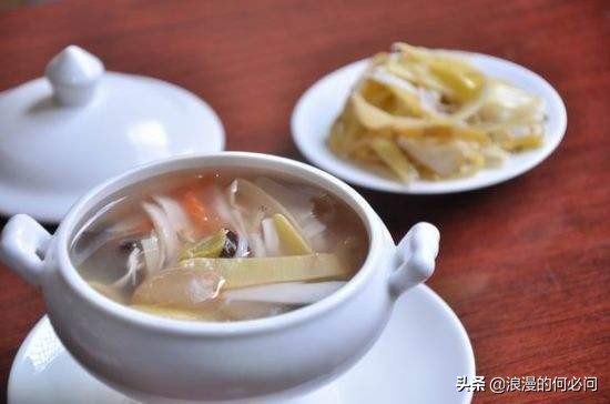 一顆芭蕉就能做出7道菜，只有雲南人做得到，看看雲南的芭蕉風情