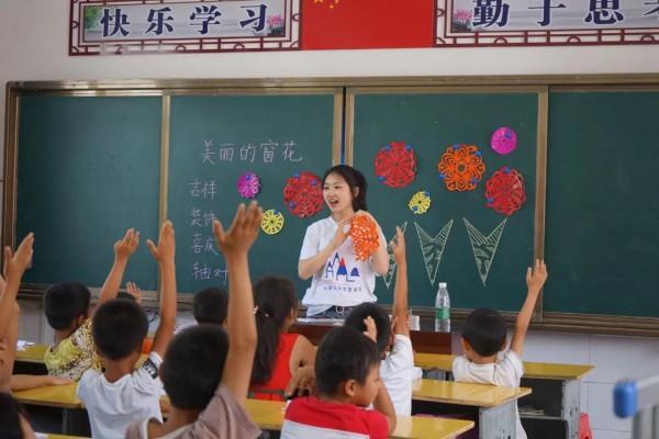 又美又颯！中南大學再現女神學霸，包攬年級第一，獎學金拿到手軟
