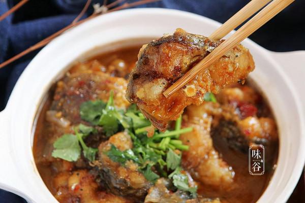 天冷,我家就饞這道菜,一滴水不放,燜一燜噴香入味,好吃又暖和 天冷,我家就饞這道菜,一滴水不放,燜一燜噴香入味,好吃又暖和