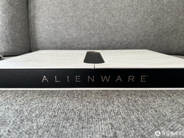 外星人 Alienware X15 R1 遊戲筆記本：效能與儀式感拉滿的遊戲利器