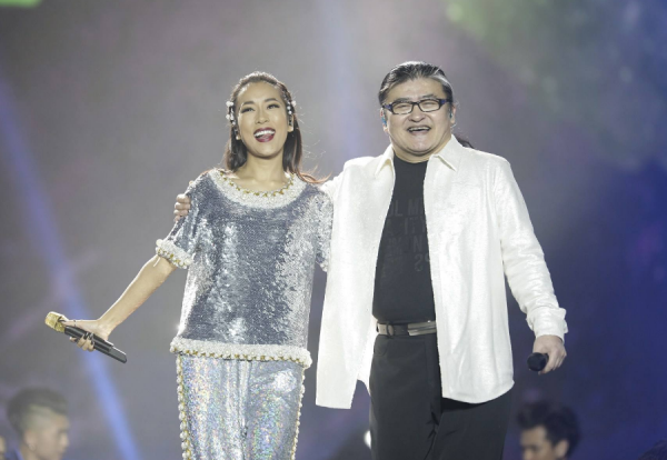 大肆賣慘、高調炫富,還插足他人感情,吉克雋逸咋這麼能裝? 大肆賣慘、高調炫富,還插足他人感情,吉克雋逸咋這麼能裝?