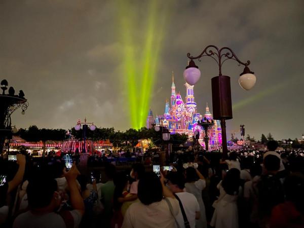 中秋將至的迪士尼 中秋將至的迪士尼