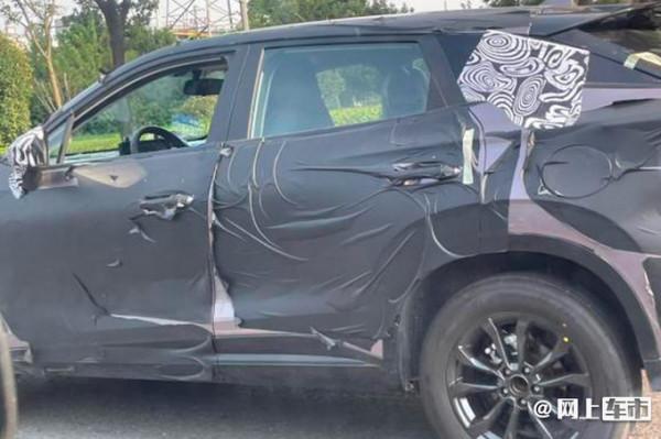 奇瑞SUV越來越好看了!溜背車身+分體燈,預計8萬起,年底釋出 奇瑞SUV越來越好看了!溜背車身+分體燈,預計8萬起,年底釋出