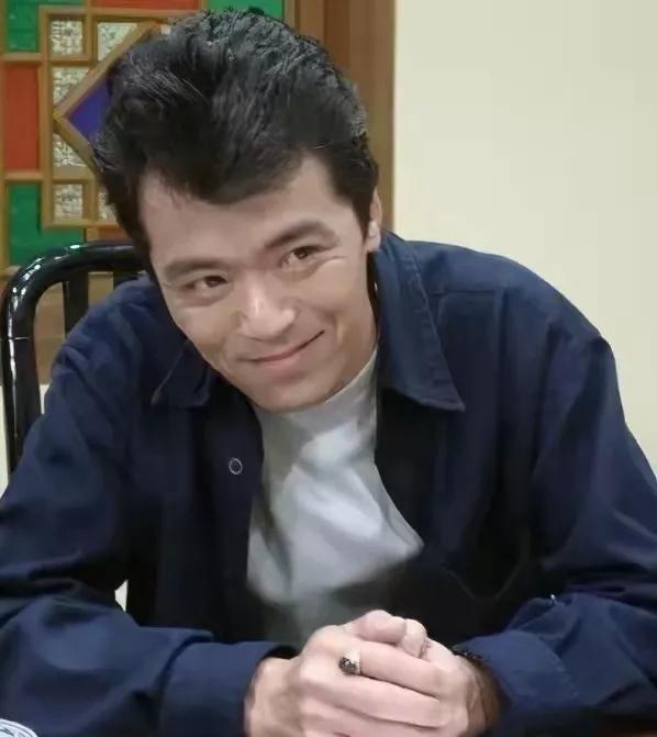 蒙偉明《乘龍怪婿》飾演尚下九被頂替後銷聲匿跡，他現在還好嗎？