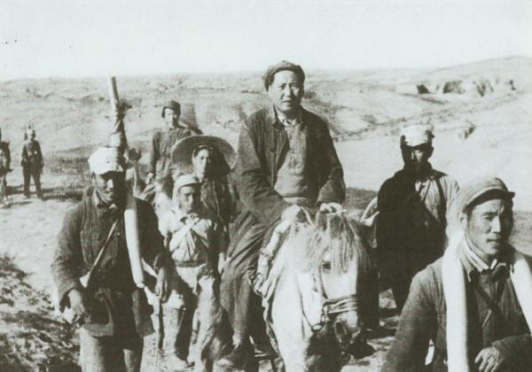 1947年蔣介石秘訪延安，參觀毛主席窯洞