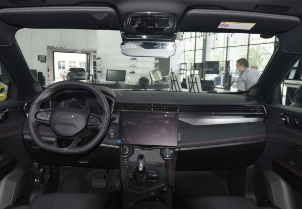 花20多萬買車可別馬虎,這三款SUV有動力強的也有省油的 花20多萬買車可別馬虎,這三款SUV有動力強的也有省油的