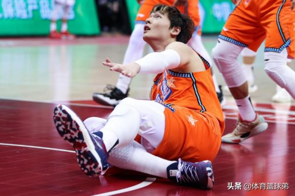 這次李春江的主要對手來了！可他竟不是廣東隊，而是首鋼隊？