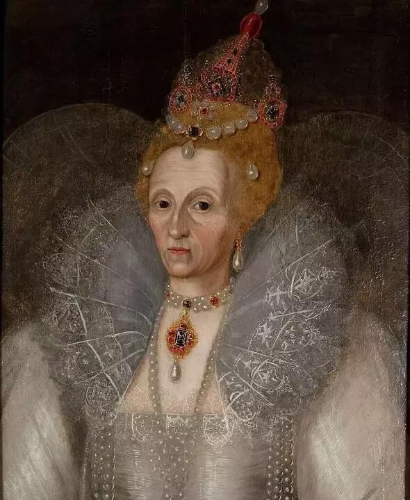 伊麗莎白一世的審美標準：假髮紅唇，鉛粉塗臉，拉夫領配緊身胸衣