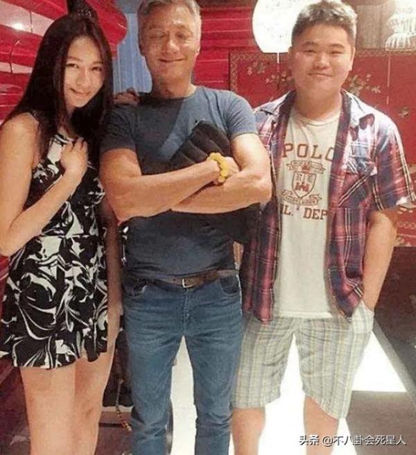 父親顏值驚為天人，兒女卻長得醜，這5位香港男神的基因被浪費了