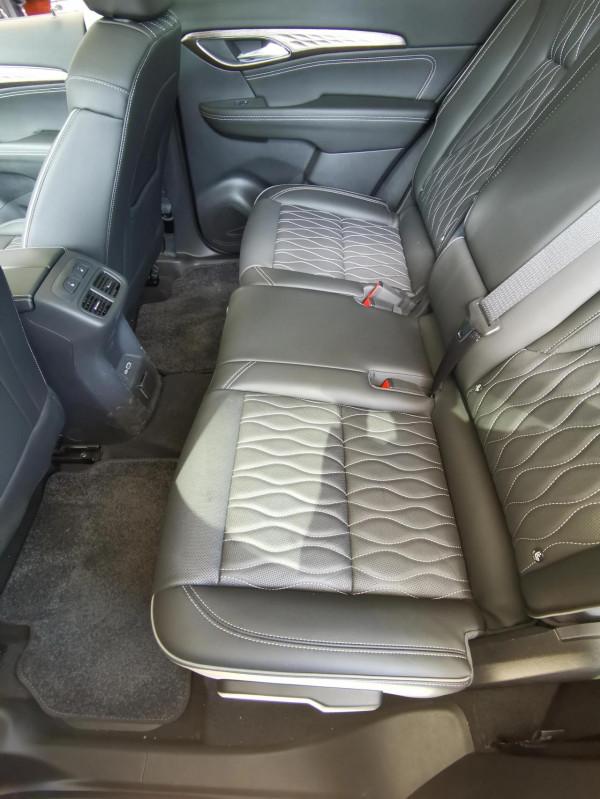 自駕遊選什麼車?當然昂科威Plus艾維亞 自駕遊選什麼車?當然昂科威Plus艾維亞