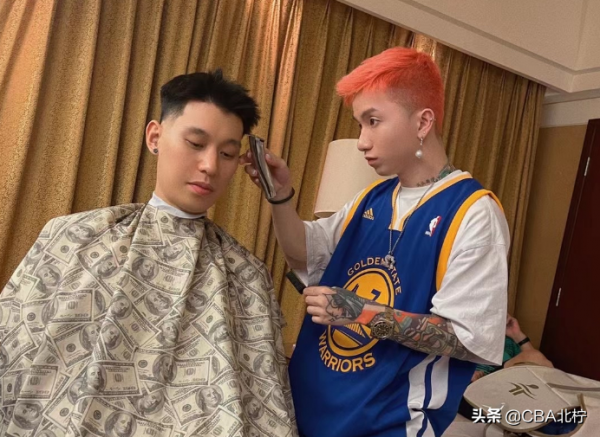 CBA三訊息:福建續約超級外援,林書豪結束隔離,丁彥雨航轉位置 CBA三訊息:福建續約超級外援,林書豪結束隔離,丁彥雨航轉位置