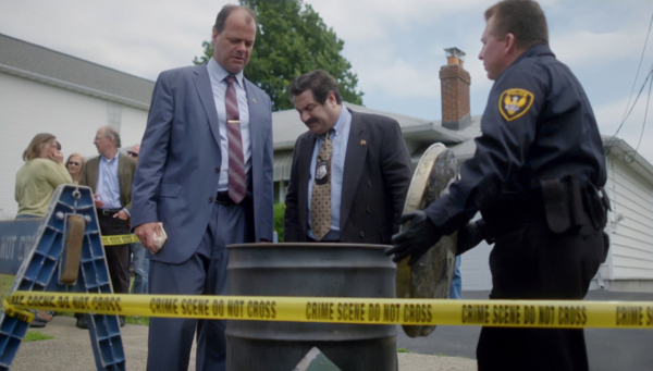 美國鐵桶藏屍案:男子開啟塵封30年的鐵桶,裡面竟藏著一名孕婦 美國鐵桶藏屍案:男子開啟塵封30年的鐵桶,裡面竟藏著一名孕婦