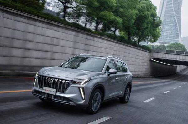 2.0T的動力組合，極具辨識度的外觀，顏值上不輸哈弗H6