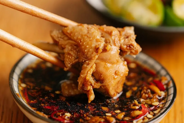 這道不加一滴水的火鍋,吃完身上只有甜香味兒 這道不加一滴水的火鍋,吃完身上只有甜香味兒