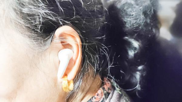 專為聽力損失患者“重獲新生”左點耳內式助聽器評測