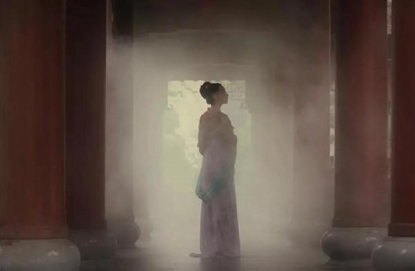 你與家人朋友團圓,他卻形隻影單,是什麼體驗? 你與家人朋友團圓,他卻形隻影單,是什麼體驗?