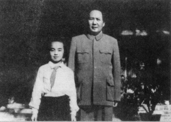 左太北：父親犧牲母親改嫁，被彭德懷撫養長大，上大學陳賡幫忙