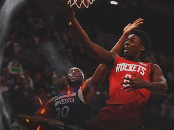 8中2，正負值-26最低！火箭榜眼首秀搞砸，提前被狀元郎24分打花