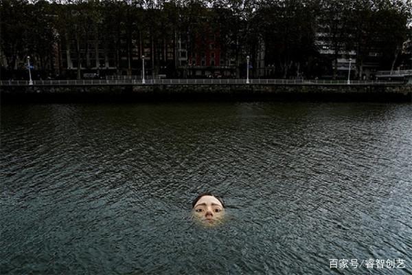 「溺水少女」載浮載沉，地球未來誰予關心