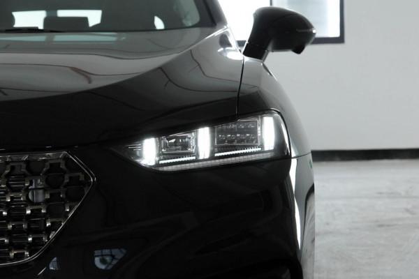 體驗WEY WEY VV7科技版，售價19.28萬，造型大氣配置豐富，為何不火