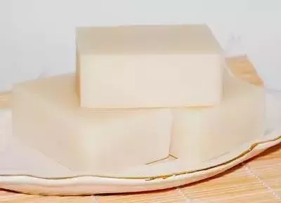 厚衣服髒了，先彆著急洗，試試這些方法，立馬乾淨了