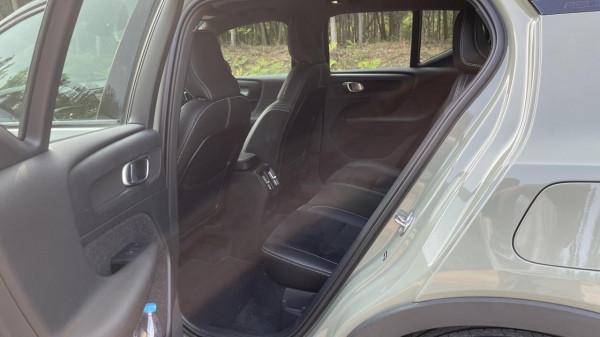 除了安全方面以外,沃爾沃XC40純電版還帶來了哪些體驗? 除了安全方面以外,沃爾沃XC40純電版還帶來了哪些體驗?