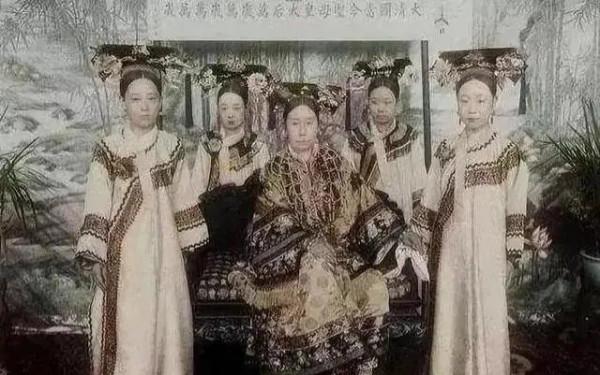 慈禧太后晚年真實生活