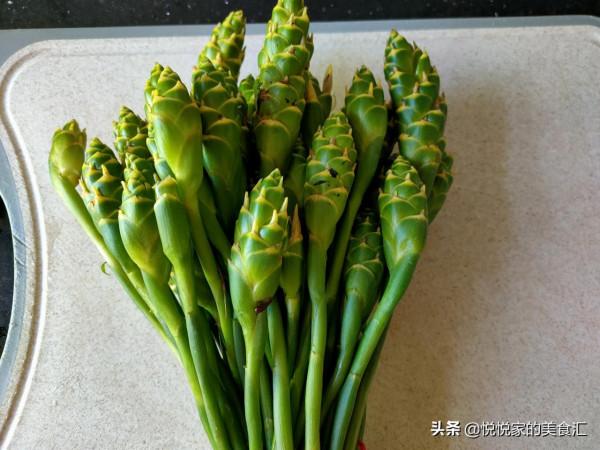 11月，這鹼性菜要多吃，才3元一把，冷天暖身又暖胃，炒肉特好吃