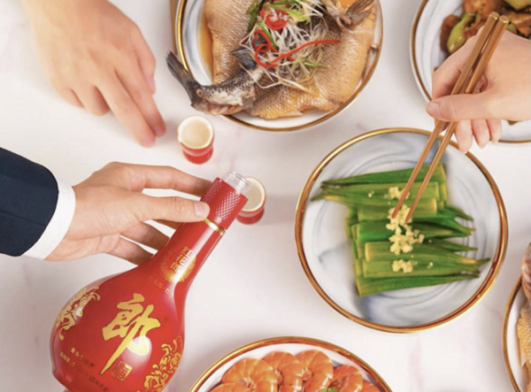 還在為過年選白酒，東奔西走？這6款高中低檔全都有，好喝有面兒