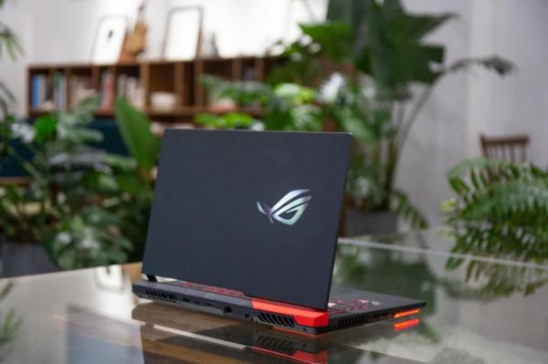 AMD 雙 A 平臺加持的 ROG 魔霸 5R，重新整理旗艦遊戲本新高度