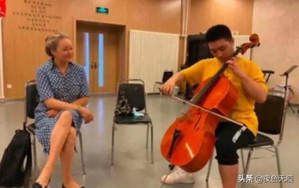 山東男孩孟令昊成績一般，本想透過藝考進名校，不料高考直接逆襲