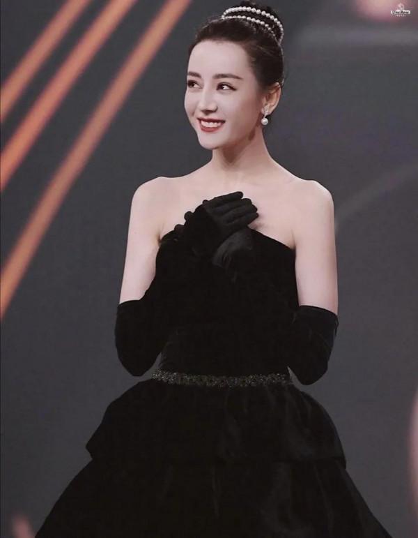 美人迪麗熱巴精美圖集