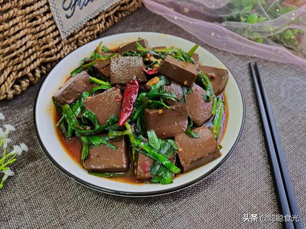 天冷了多吃點熱乎的菜，分享8道適合冬天吃的菜，暖身又暖胃