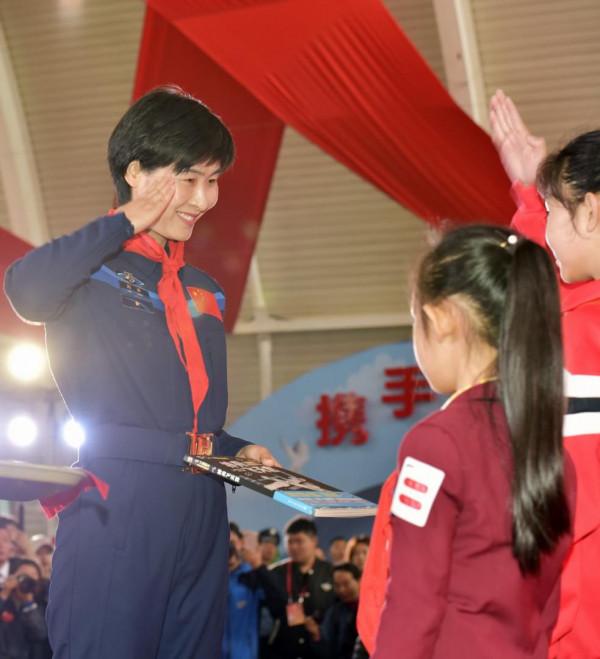 女宇航員返回地球后禁止生育？“航天一姐”劉洋早已打破謠言