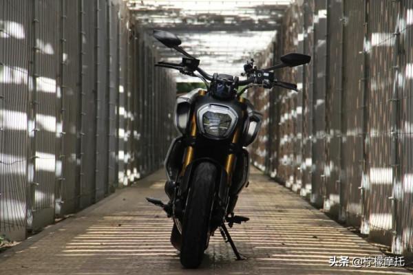 杜卡迪大魔鬼,精緻的肌肉巡航 杜卡迪大魔鬼,精緻的肌肉巡航