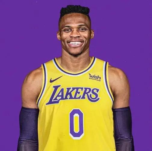 肯巴沃克掉出紐約輪換！現在可以把休賽期NBA各隊的交易評評級了