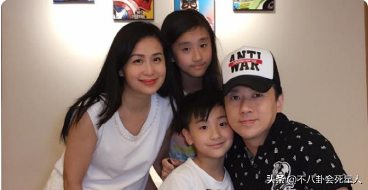 10位香港藝人移居國外現狀:孩子生病看不起,碩士生去餐廳當跑腿 10位香港藝人移居國外現狀:孩子生病看不起,碩士生去餐廳當跑腿