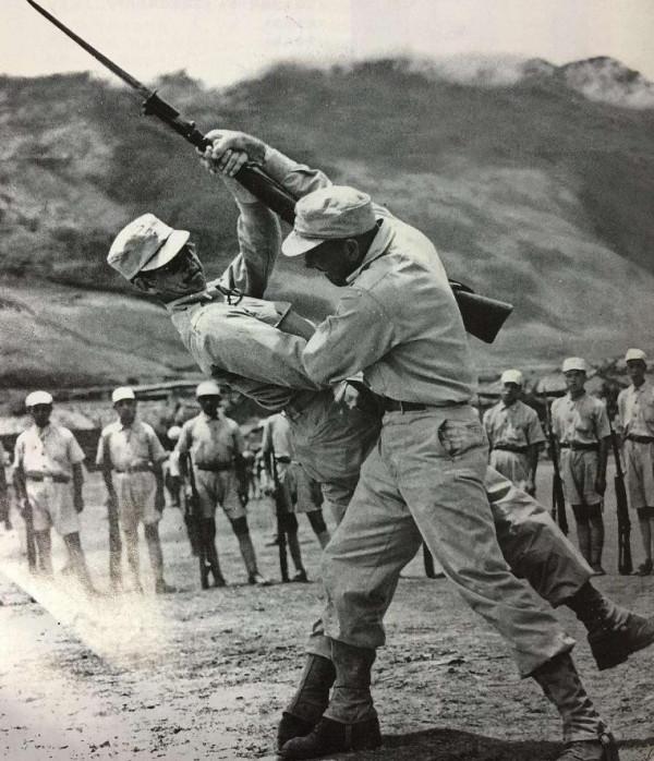 十萬學生十萬軍，西南聯大抗日記：不止有知識，更有熱血豪情