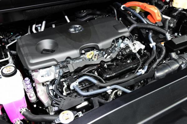 皇冠陸放對比理想ONE 誰能更勝一籌？