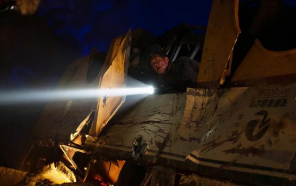 《峰爆》口碑炸了！上映2天勇奪票房冠軍，朱一龍首戰告捷