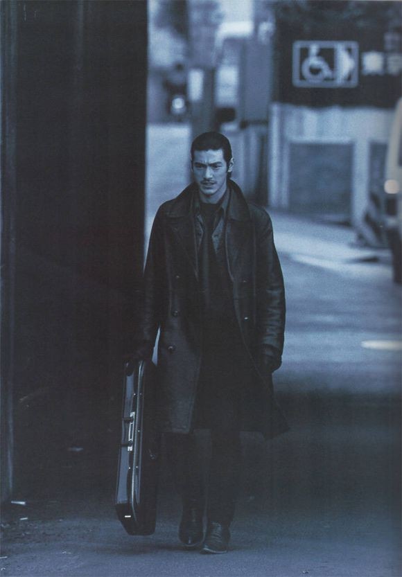 謎一樣的金城武，長得好看的男人都愛玩消失？