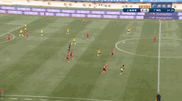 劉祝潤破門後傷退,張琳芃補時失點!海港1比0廣州隊奪得亞軍 劉祝潤破門後傷退,張琳芃補時失點!海港1比0廣州隊奪得亞軍