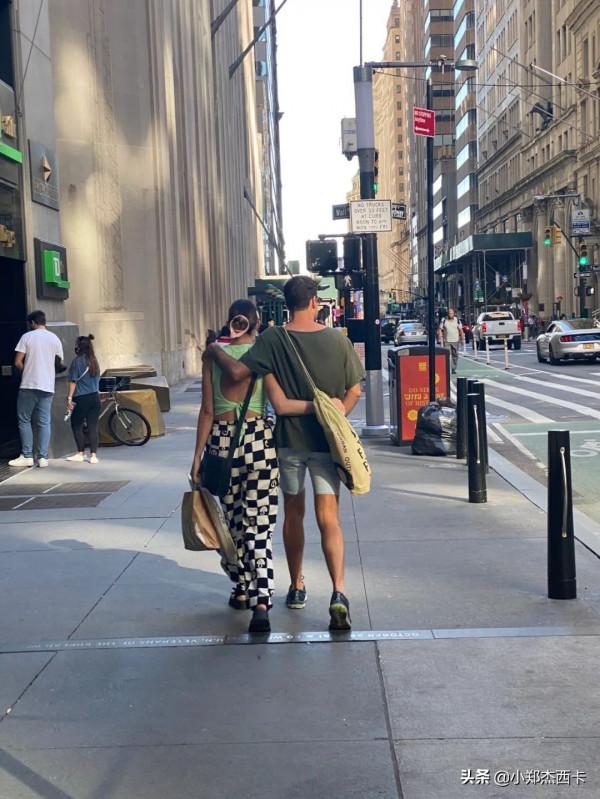 在紐約住了一年半，我才知道《慾望都市》裡的穿搭都是騙人的