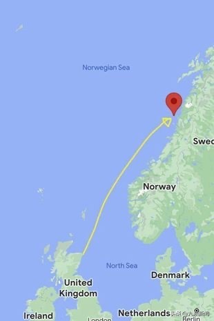 英國女子8 歲時寫信裝漂流瓶扔海里，25年後真的收到回信