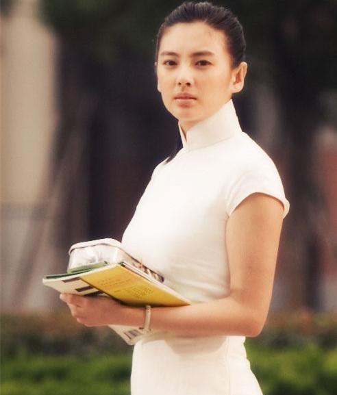 看夠了滿屏的紙片人，這四位“珠圓玉潤”的女星，完勝“白幼瘦”