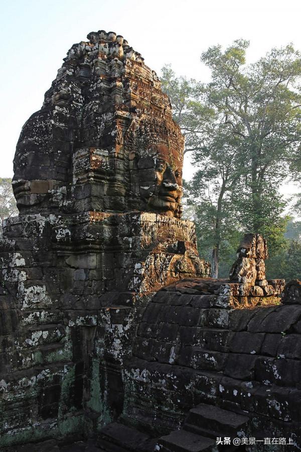 意象裡的吳哥1—巴戎廟,晨光裡金色的微笑 意象裡的吳哥1—巴戎廟,晨光裡金色的微笑