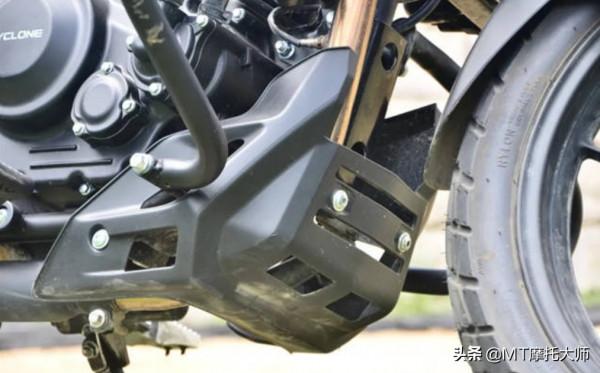 不到1.5萬，就能摩旅！賽科龍小拉力RX1S：續航500km，標配ABS