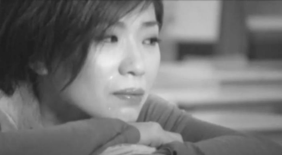 從小寄人籬下，情路坎坷，28歲成名34歲離世，阿桑的一生有多苦？